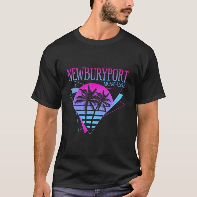 Beach Vaporwave Vacation Newburyport T-Shirt (Vorderseite)