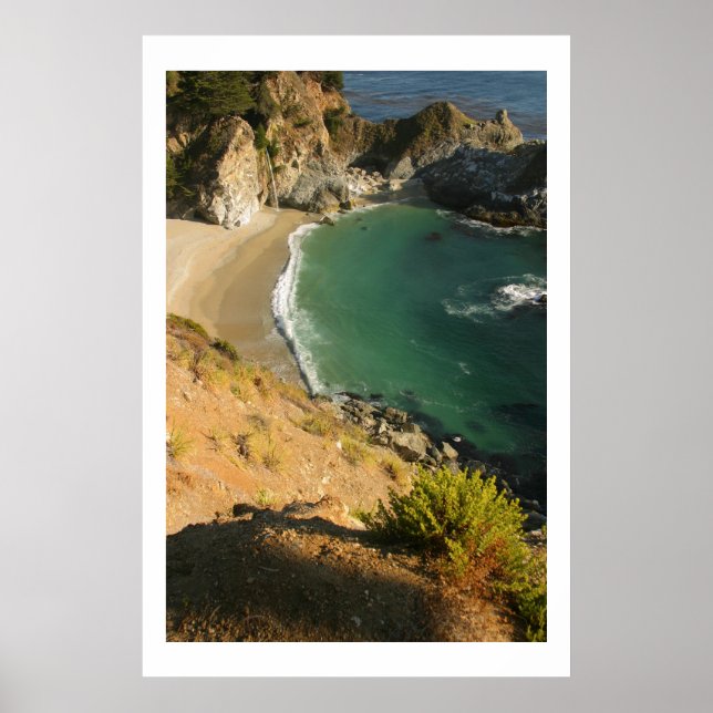 Beach Waterfall bei Julia Pfieffer Poster (Vorne)