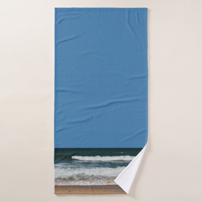 Beach Waves Sand Seashore Ocean Seascape Blue Sky Badehandtuch (Badehandtuch)