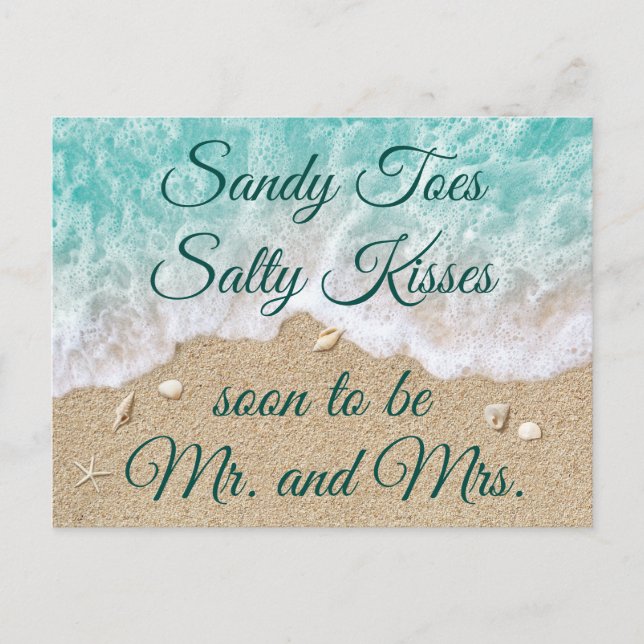 Beach Waves Sandy Toes Salty Kisses Save the Date Ankündigungspostkarte (Vorderseite)