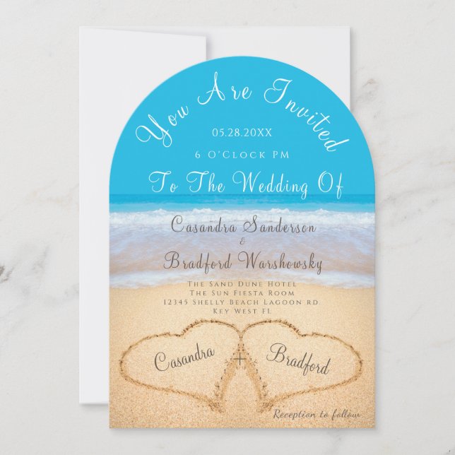 Beach Wedding 2 Herz Sand Wedding Ocean Blue Inv Einladung (Vorderseite)