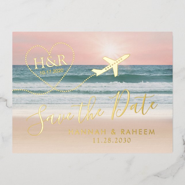 Beach Wedding Sunset Heart Flugzeug Save the Date Folie Einladungspostkarte (Vorderseite)