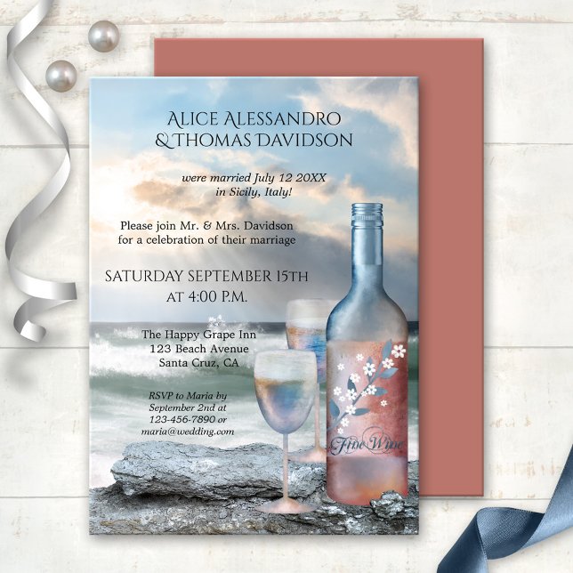 Beach Wine Post oder nach Hochzeit Einladung (Wedding reception invitation featuring a painting of a wine bottle with two glasses at the beach)