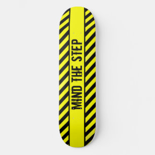 BEACHTEN SIE DEN SCHRITT SKATEBOARD