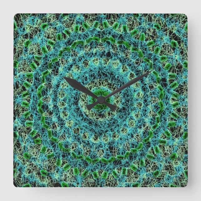 Beachy Blue und Green Spiderweb Quadratische Wanduhr (Vorderseite)