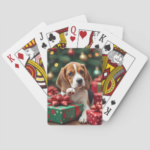 Beagle beim Einwickeln von Weihnachtsgeschenken Ma Spielkarten