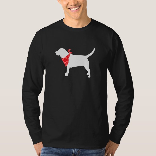 Beagle Dog Wearing Red Bandana T-Shirt (Vorderseite)