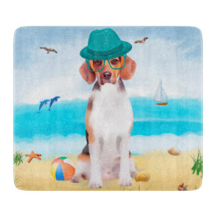 Beagle-Hund am Strand Schneidebrett