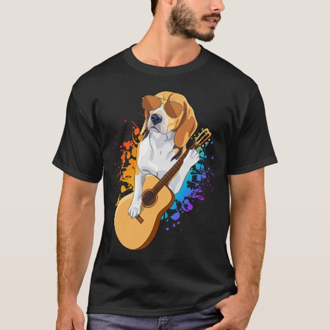 Beagle Hund tragen Sonnenbrille spielen Gitarrenmä T-Shirt (Vorderseite)
