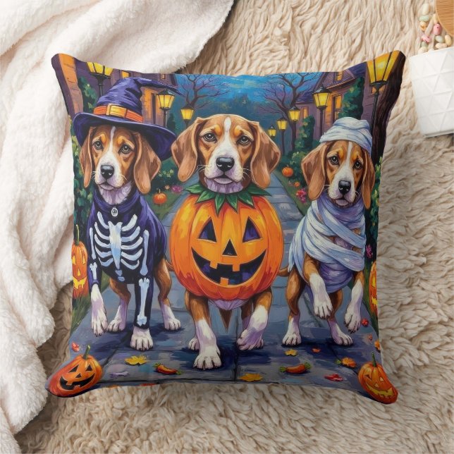 Beagle Hunde Trick-or-Treating in Halloween-Kostüm Kissen (Decke)