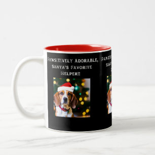 Beagle in Weihnachtsmannmütze auf Kaffee-Tasse Zweifarbige Tasse