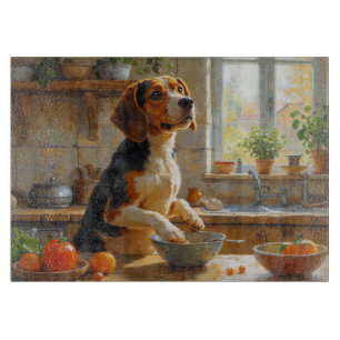 Beagle kocht in der Küche Schneidebrett