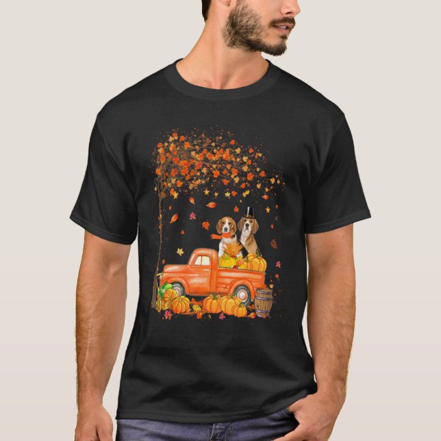 Beagle On Pumpkin Truck Thanksgiving Dog T-Shirt (Vorderseite)