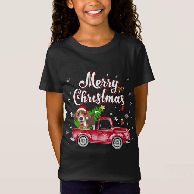 Beagle Retriever Rides Red Truck Weihnachten Pajam T-Shirt (Vorderseite)