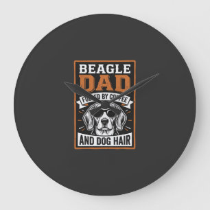 Beagle-Vater angetrieben von Kaffee und Hundehaare Große Wanduhr