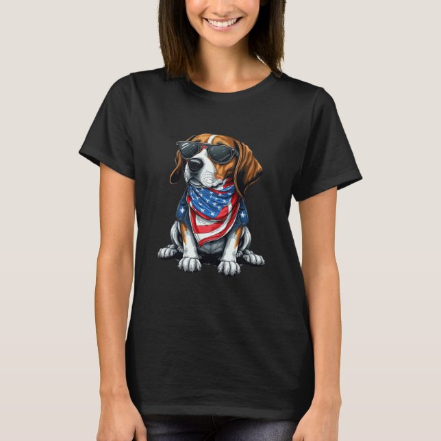 Beagle Wearing An American Flag Patriotic USA T-Shirt (Vorderseite)