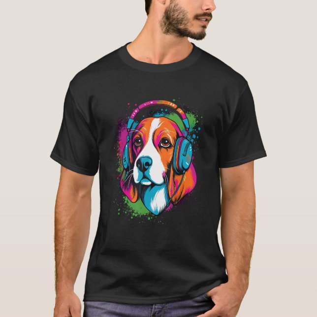 Beagle wearing headphones colorful illustration T-Shirt (Vorderseite)