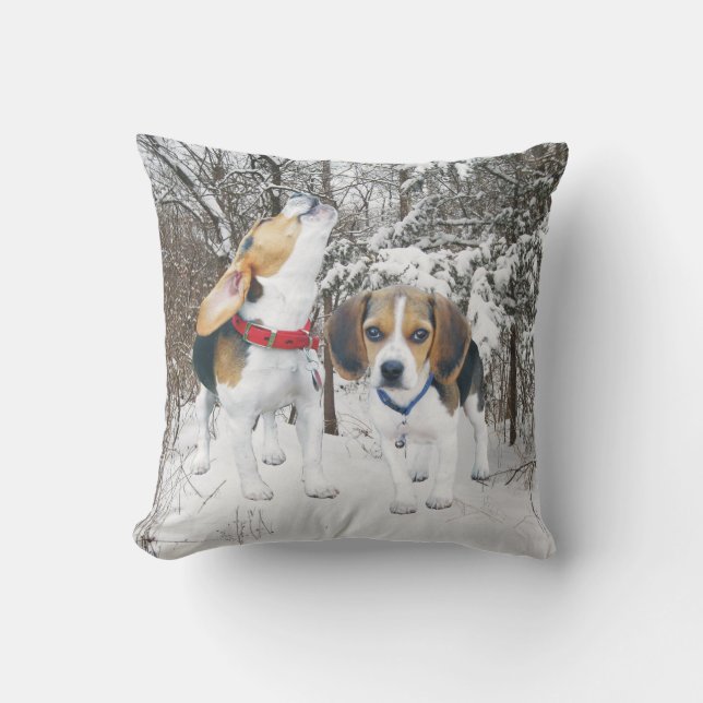 Beagle-Welpen im Waldschnee-Kissen Kissen (Vorderseite)