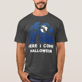 Beängstigende Halloween-Design-Besen hier komme ic T-Shirt