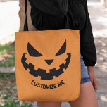 Beängstigende Kürbislaterne Benutzerdefiniertes Or<br><div class="desc">Diese leckere orangefarbene Halloween-Tasche für Trick oder Behandlung bietet eine cool lächelnde Kürbislaterne und einen eigenen personalisierten Text. Niedliche und beängstigende Taschen für Party,  die für Trick,  Gaumenfreuden oder Gastgeschenke verwendet werden.</div>