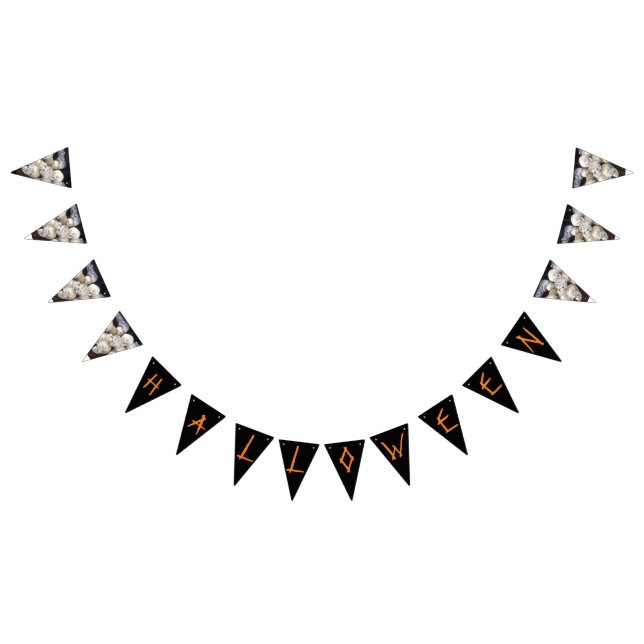 Beängstigende Schädel mit wackeligen Augenballen Wimpelkette (Alle)