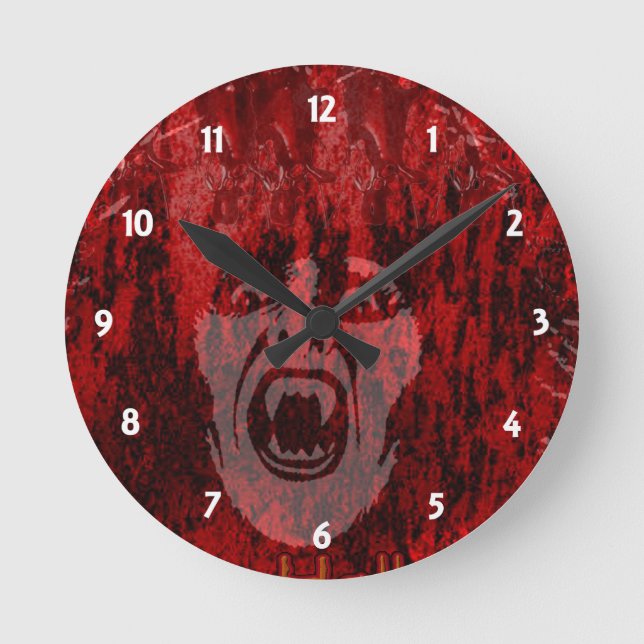 Beängstigende Vampirmutter in der Blutwall-Uhr Runde Wanduhr (Vorderseite)