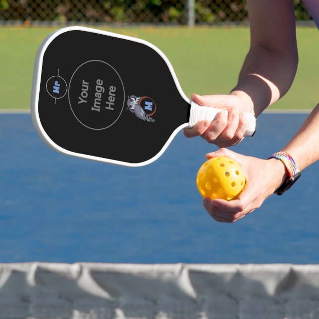 Beängstigendes Schellauge-Monogramm Pickleball Schläger (InSitu)