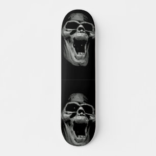 Beängstigendes Skateboard