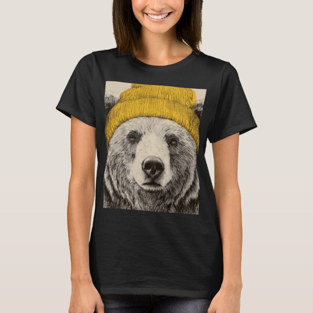 Bear in Yellow Beanie Rustic Woodland Animal  T-Shirt (Vorderseite)