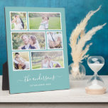 Bearbeitbarer Hintergrund Farbe sechs Foto Collage Fotoplatte<br><div class="desc">Foto-Plakette mit sechs Fotos, die in einem Rasterlayout angeordnet sind, jeweils mit einem weißen Rand um sie herum und alle mit einer bearbeitbaren Hintergrundfarbe (klicken Sie auf Anpassen, um die Hintergrundfarbe zu ändern). Sie können auch Ihren Familiennamen in einem stilvollen Kalligraphie-Schriftart und dem etablierten Jahr hinzufügen. Ideal für Hochzeitsgeschenke, Familienfeste,...</div>