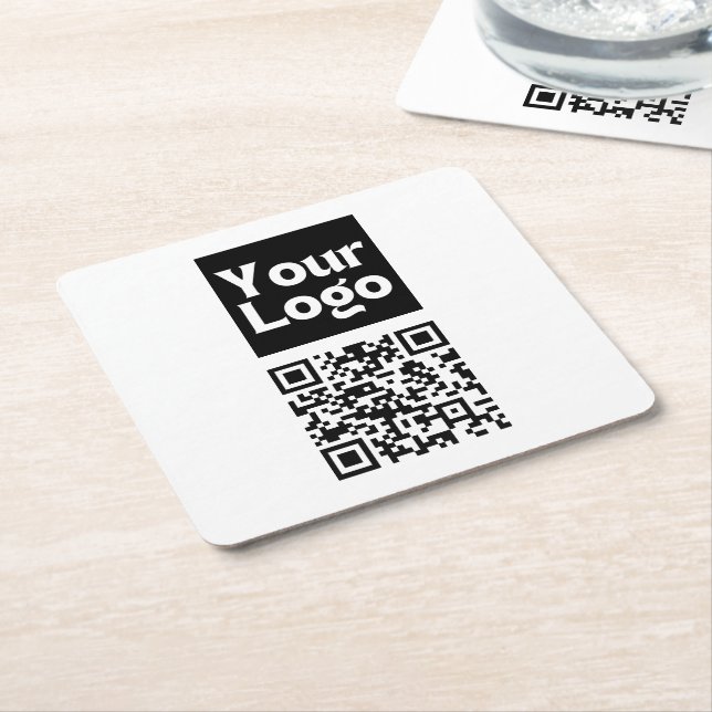 Bearbeitbarer QR-Code & Ihr Firmenlogo oder Bild Rechteckiger Pappuntersetzer (angewinkelt)