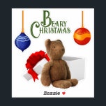 Beary Christmas Custom Cut Vinyl Stickers Aufkleber<br><div class="desc">Dieses süße Set von Aufklebern ist eine Leckerei für jeden Kinderwunsch. Der Aufkleber ist ein brauner Teddybär,  der außerhalb einer Geschenkboxen sitzt. Für einen Akzent gibt es zwei farbenfrohe Ornamente und ein Banner,  das Bären Weihnachten liest .</div>