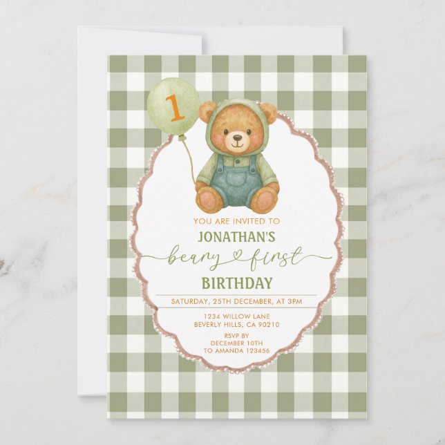 Beary First Birthday Pumpkin Sage Green Gingham Einladung (Vorderseite)
