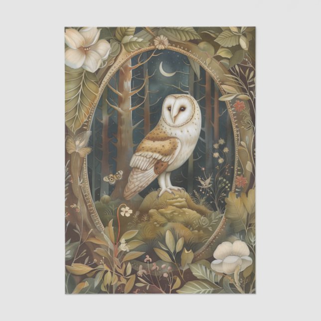 Beautiful Barn Owl Framed by the Forest Seidenpapier (Vorderseite)