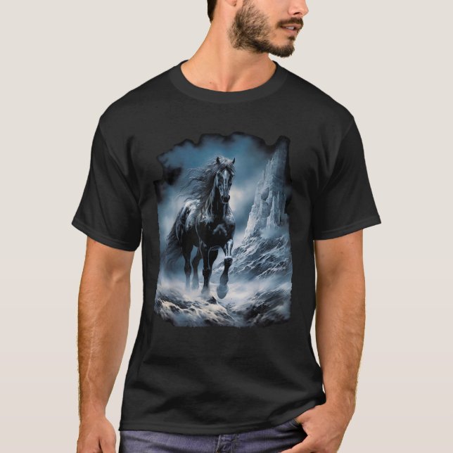 Beautiful black Horse running through the snow  T-Shirt (Vorderseite)