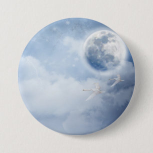Beautiful Blue Sky mit Flying Swans Button