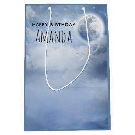 Beautiful Blue Sky mit Flying Swans Geburtstag Mittlere Geschenktüte