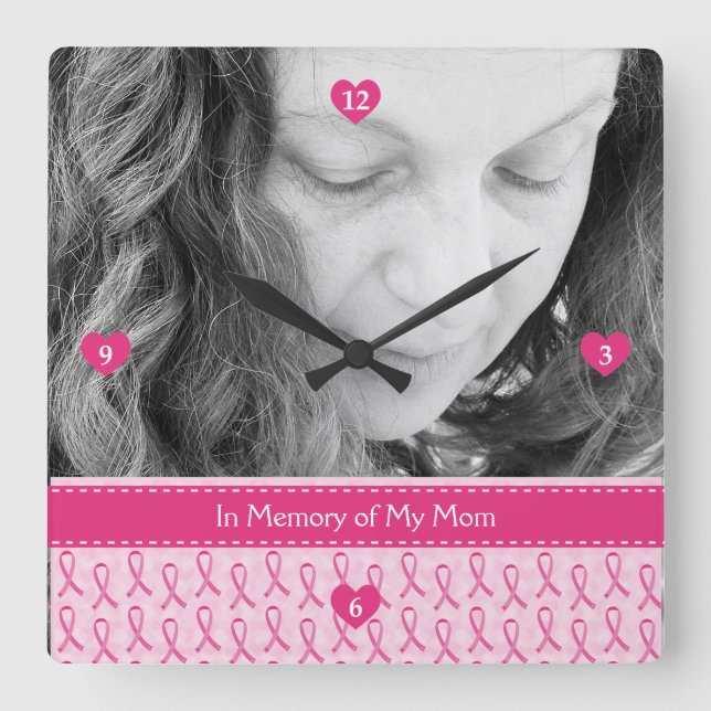Beautiful Custom Pink Ribbon Memorial Quadratische Wanduhr (Vorderseite)