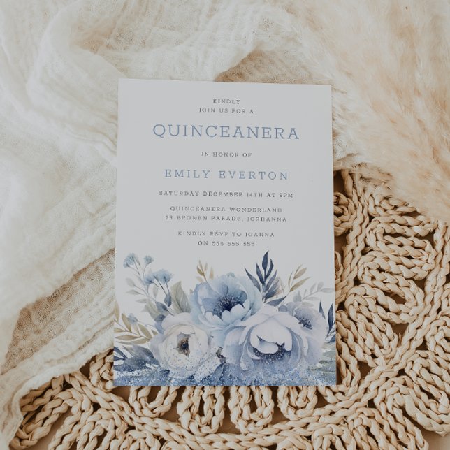 Beautiful Dusty Blue Floral Quinceanera Party Einladung (Von Creator hochgeladen)
