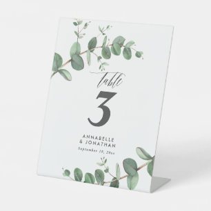 Beautiful elegant eucalyptus foliage wedding table sockelschild