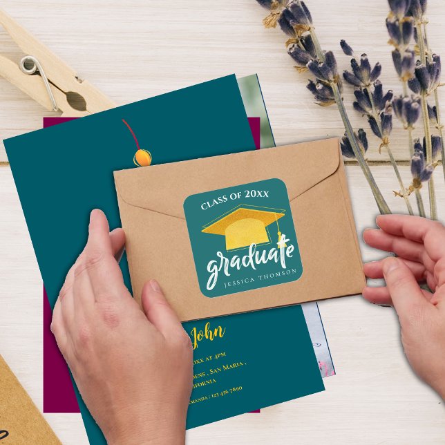 Beautiful Green Gold Grad Abschluss 2024 Quadratischer Aufkleber (Beautiful Green Gold Grad Hat 2024 Graduation Square Sticker)