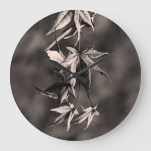 Beautiful Japanese Maple Leaf Portrait Sepia Große Wanduhr