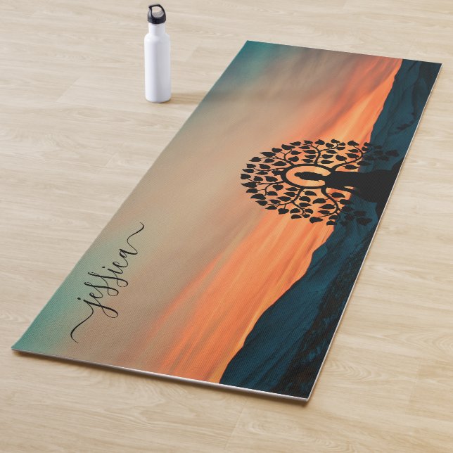 Beautiful Orange Sunset Buddha Individuelle Name Yogamatte (Beispiel)