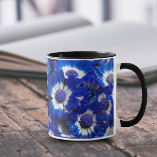 Beautiful Royal Blue Cineraria Blume Tasse