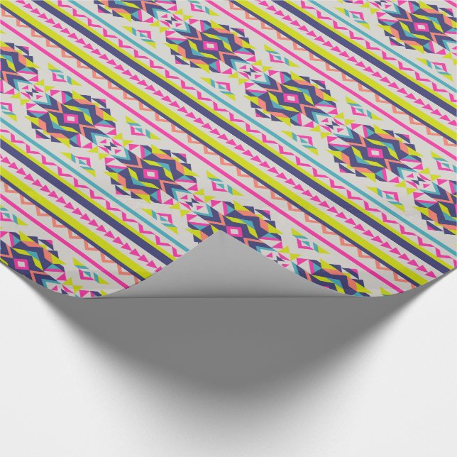 Beautiful Trendy Aztec Inspiriertes Muster Geschenkpapier (Ecke)
