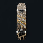 Beautiful Trendy Leopard Imitate Animal Print Skateboard<br><div class="desc">Dieses Design zeichnet sich durch einen schönen und trendigen Leopardendruck mit Glitzer-Akzenten aus. Das Imitat Pelztierprint ist in den Farbtönen Gelb, Weiß, Grau, Braun, Schwarz und Creme erhältlich. Das Bild ist modern und modern, mit stilvollen und künstlerischen Elementen, die sicher gefallen werden. Es ist perfekt für diejenigen, die Liebe von...</div>