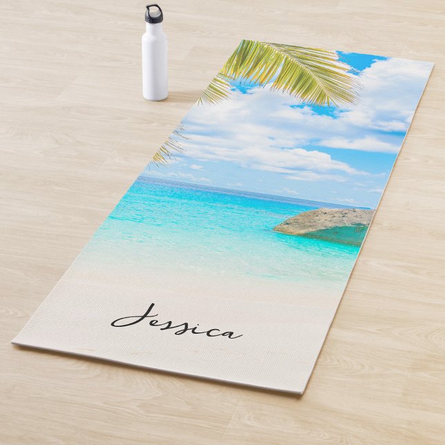 Beautiful Tropical Beach with Script  Yogamatte (Von Creator hochgeladen)