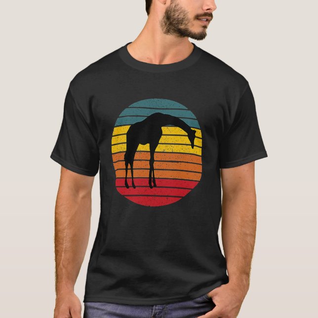 Beautiful Vintage Sunset Giraffe T-Shirt (Vorderseite)