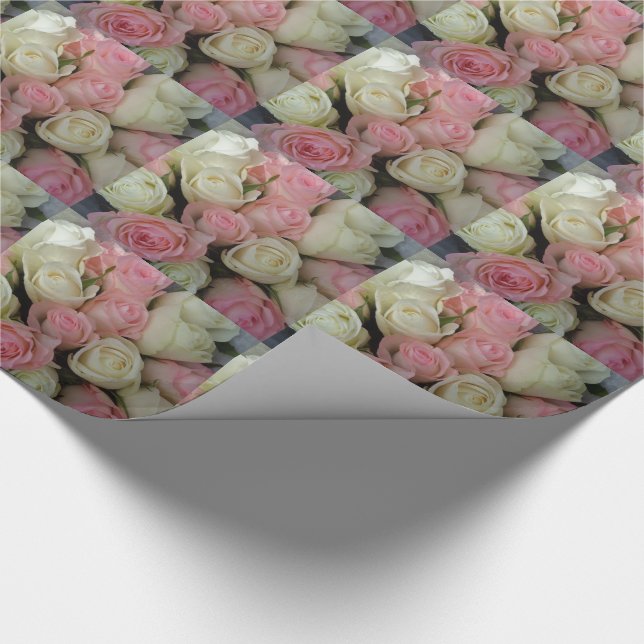 Beautiful White Roses Blume Bouquet Geschenkpapier (Ecke)