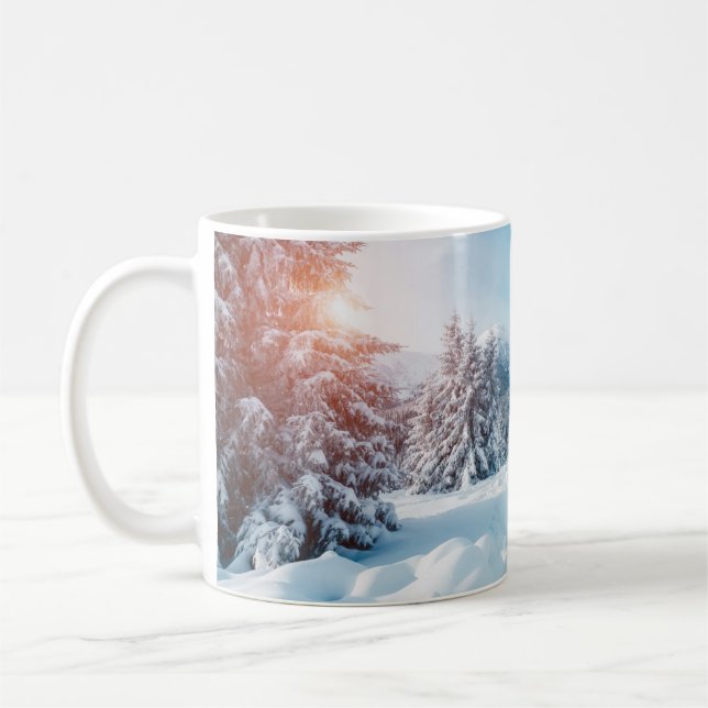 Beautiful winter nature landscape, amazing mountai kaffeetasse (Links)